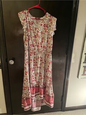 Floral Ruffle Sleeve Maxi Dress in White and Pink